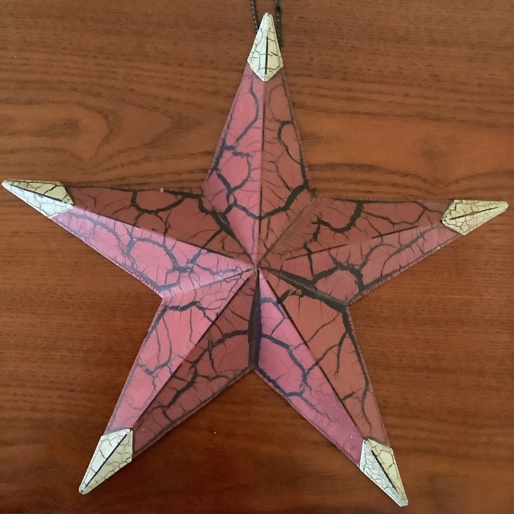 Rustic metal star decoration 13”